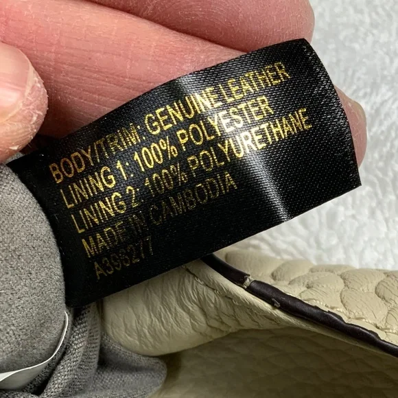 NWT - Vince Camuto Leather Tote - Tania - Picture 12 of 12